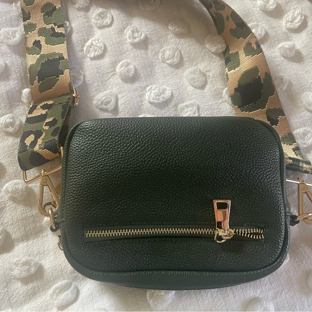 Pom Pom London Mayfair bag.  Beautiful Olive Green bag. - Picture 6 of 8